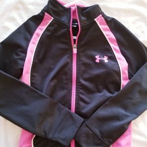 Girls size 6 under armour zip up sweat shirt
